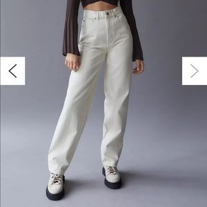 H&M Baggy style straight leg Beige colour jeans size US M